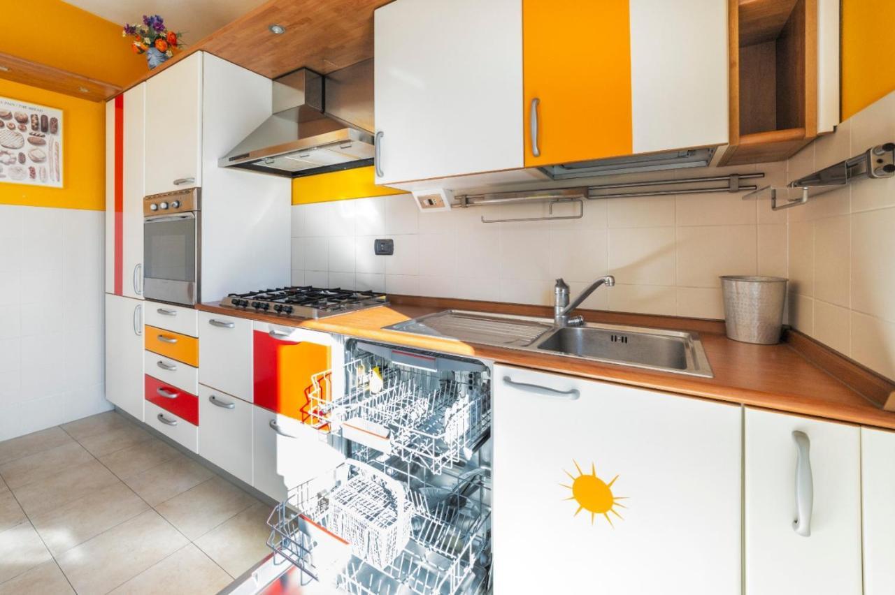 Milano Rogoredo Apartment With Garage Екстер'єр фото