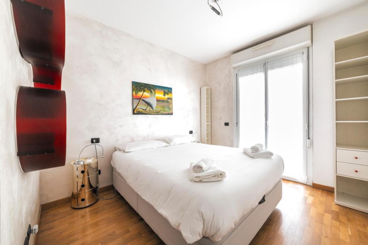 Milano Rogoredo Apartment With Garage Екстер'єр фото